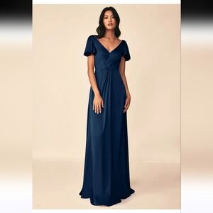Elegant Navy Blue Evening Gown